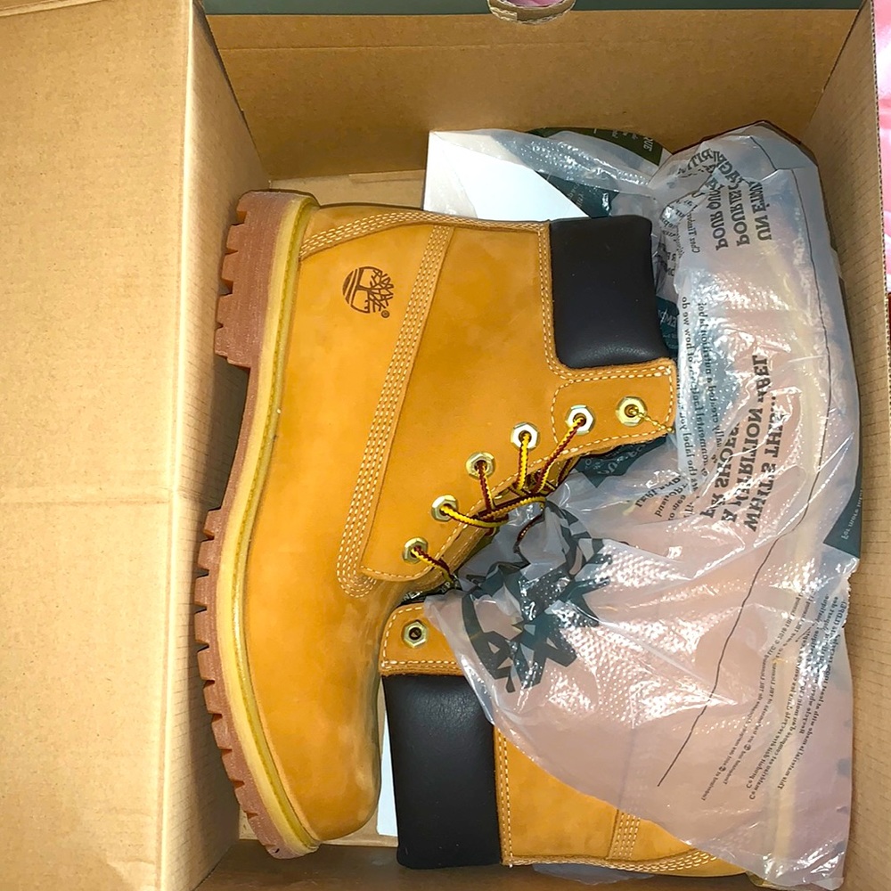 brand new original timberlands